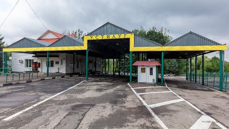 Жительку Житомирської області обвинувачують у підробленні документів та спробі незаконного перетину кордону з чоловіком