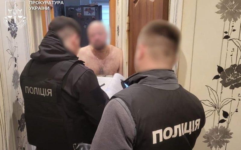 На Житомирщині викрили медиків, які за 500 доларів підробляли довідки для ухилення від фронту