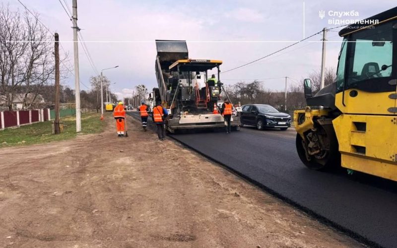 На Коростенщині розпочали ремонт дорожнього покриття