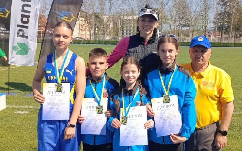 Коростенські легкоатлети вибороли три золота та бронзу на всеукраїнському турнірі в Мукачеві