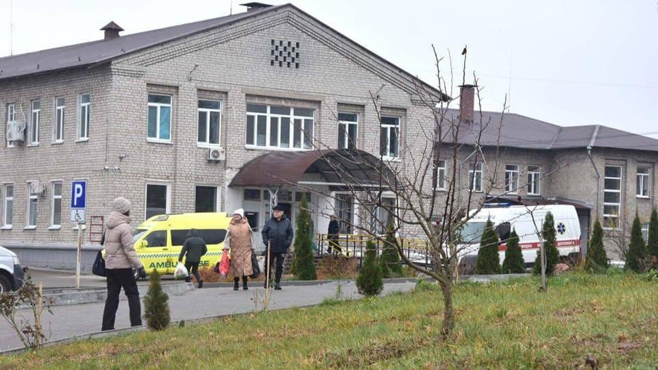 Одна з потерпілих від ракетного удару в Коростені розповіла, що врятувало її життя