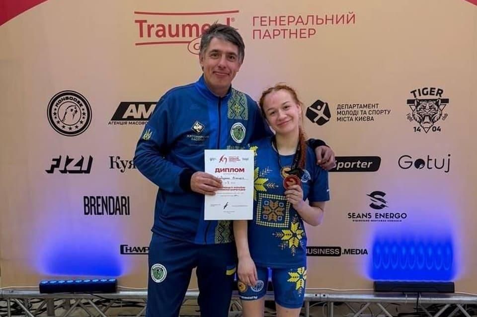 Спортсменка з Малина виборола “срібло” на чемпіонаті України з пляжної боротьби