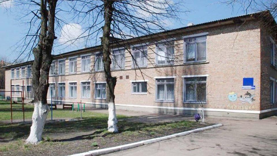 Влада Коростеня розглядає питання щодо тимчасового призупинення роботи дитсадка №20, але в переліку є й інші заклади