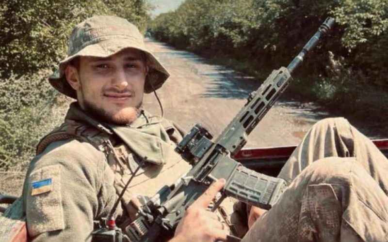 Перестало битися серце 26-річного медика Павла Мельниченка з Овруччини: на фронті рятував побратимів