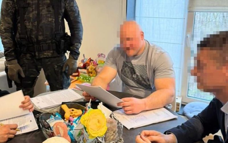 Семеро жителів Малина тероризувала підприємців на Київщині: підпали, погрози та вимагання