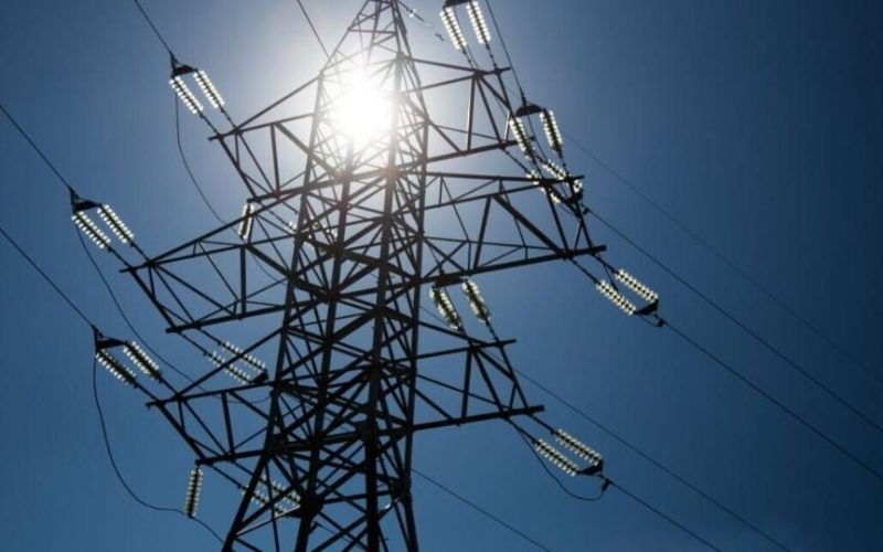 Після ворожої атаки жителів Овруча закликають економити електроенергію