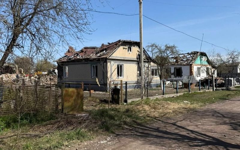 У Коростені завершили обстеження будинків, зруйнованих і пошкоджених російським авіаударом