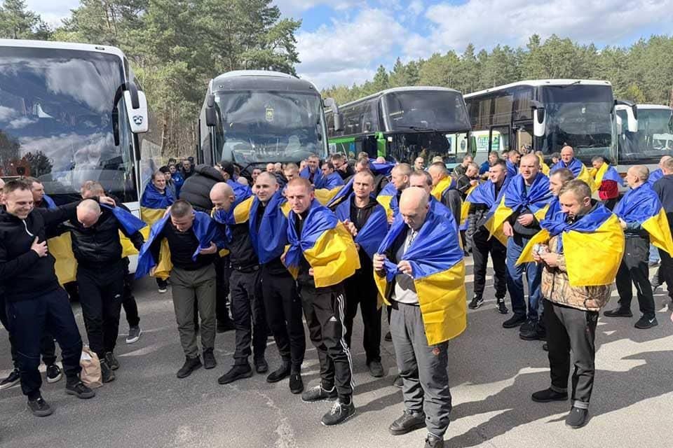 Додому повертаються 193 українські воїни: Україна і Росія провели обмін полоненими