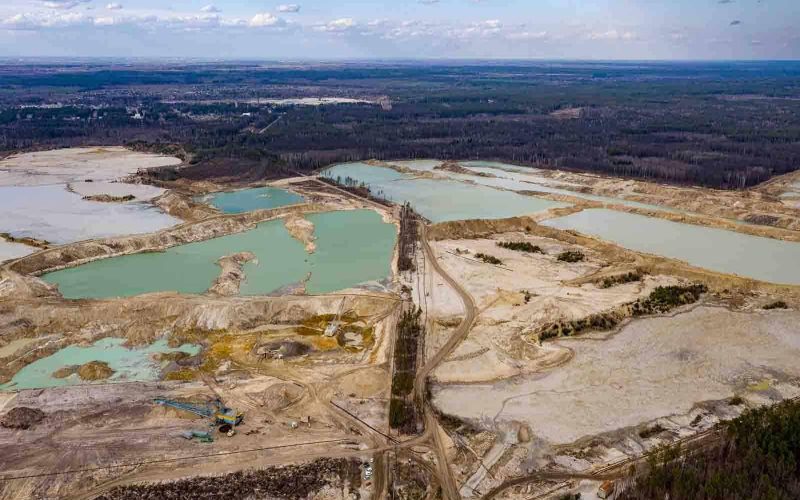 Уряд змінив статус двох ділянок у Коростенському районі для видобутку титана та піску