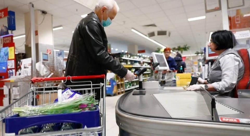 На Житомирщині шукають майже сотню продавців: заробітна плата – до 24. тис. грн
