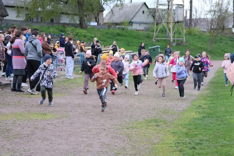 Від 4 до 82 років: у Малині відбувся спортивний захід “Біжу за перемогу України!”