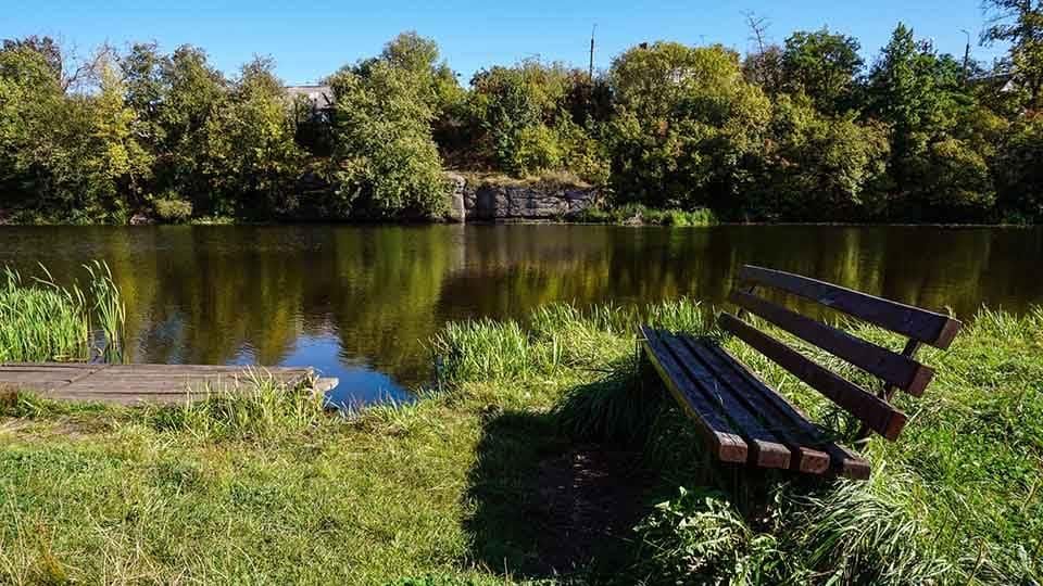 Спекотно та під кінець робочого тижня задощить, – погода в Коростенському районі