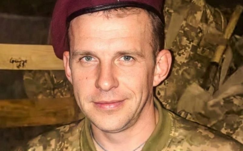 Тривалий час вважався безвісти зниклим – на щиті до Овруцької громади повертається Герой Іван Ткачук