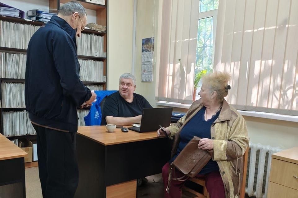 У Коростені відбулася додаткова реєстрація постраждалих від ракетного удару жителів мікрорайону Бровар