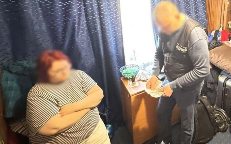 Киянка під вигаданим профілем ошукала військового з Житомирщини на 700 тис. грн