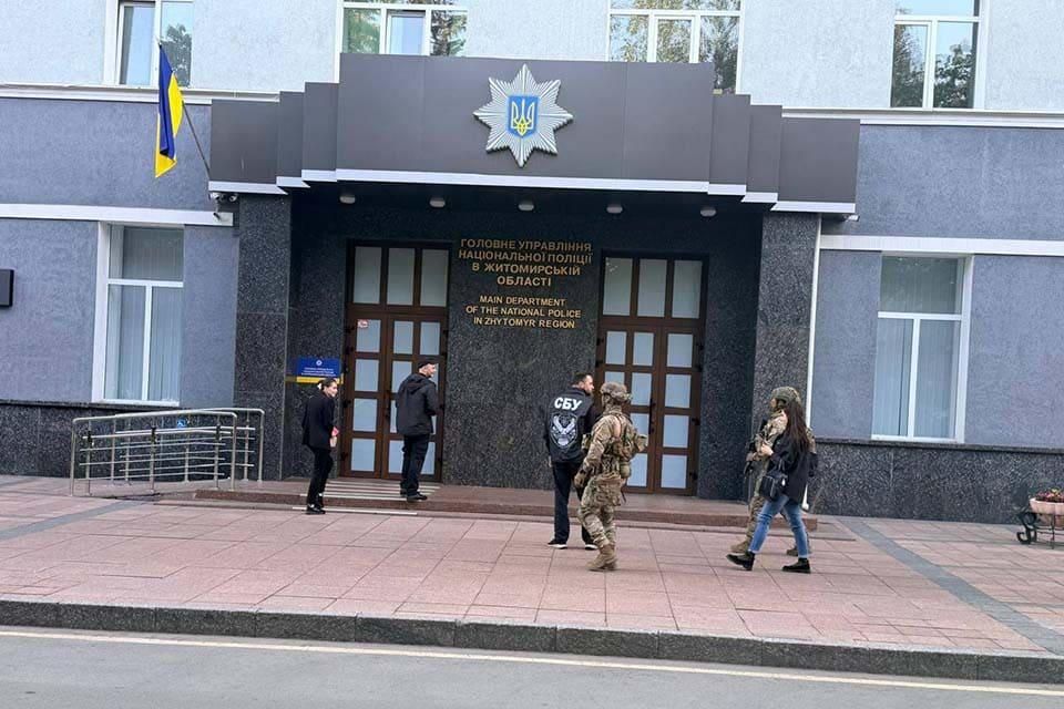 У Нацполіції Житомирщини обшуки: перевірки стосуються хабарництва