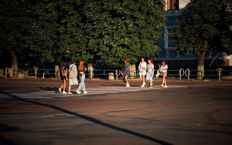 Дощі, гроза й сильний вітер: синоптики розповіли про погоду протягом робочого тижня в Коростенському районі