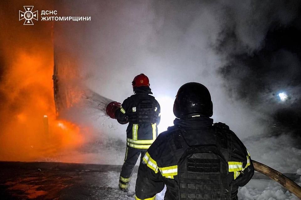 У Коростені після після ранкової атаки рф над містом піднявся дим