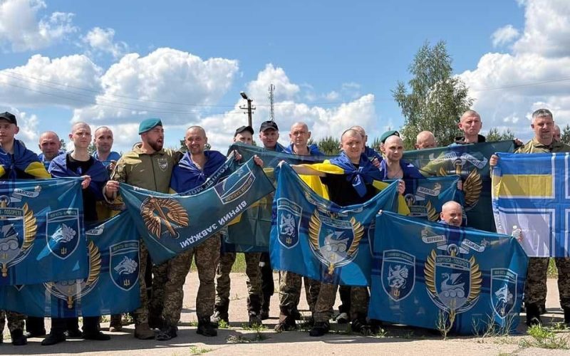 Під час обміну полоненими додому повернулися четверо захисників із Житомирщини