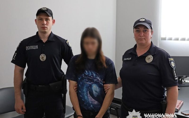 Житомирські поліцейські затримали пособника рф, який за 5 тис. грн отруїв військового: 19‑річному юнаку загрожує довічне
