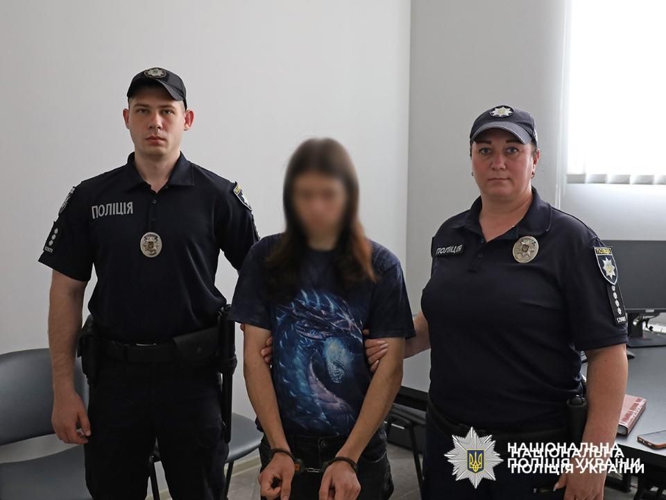 Житомирські поліцейські затримали пособника рф, який за 5 тис. грн отруїв військового: 19‑річному юнаку загрожує довічне