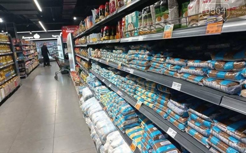 На Житомирщині у травні ціни зросли на 1%: подорожчали крупи, фрукти та борошно