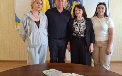 Учні та викладачі Олевської музичної школи провели звітні концерти та зібрали майже 20 тис. грн на потреби ЗСУ