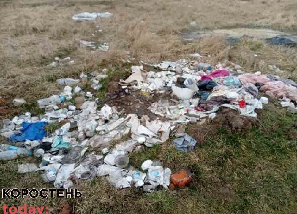 У Коростенському районі селяни жаліються на бізнесмена, який «труїть» їх хімічними відходами ▶️ВІДЕО