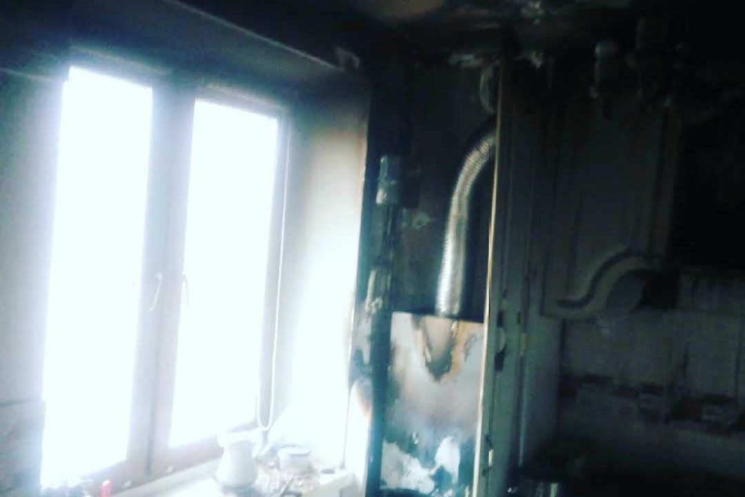 У Коростені під час пожежі у житловому будинку евакуювали мешканців ?ФОТО