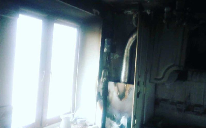 У Коростені під час пожежі у житловому будинку евакуювали мешканців ?ФОТО