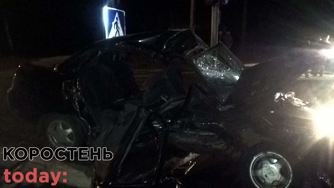 В Коростені біля Фактора – знову ДТП, службова Toyota Prado зіткнулась з “Жигулі” ?ФОТО