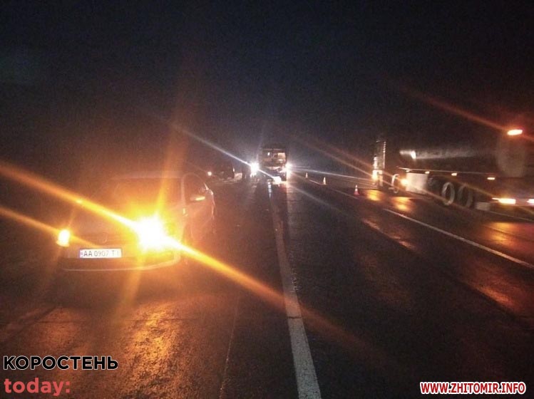 На “Варшавці” у вантажівки відлетіло колесо і пошкодило рейсовий автобус «Коростень-Київ» (ФОТО)