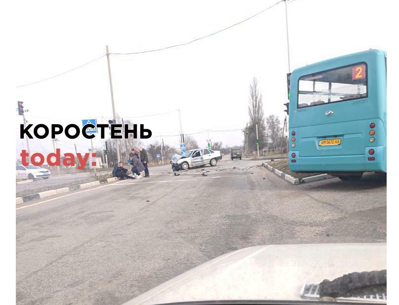 Двоє не розминулися: чергова аварія на “Факторі” в Коростені ?ФОТО