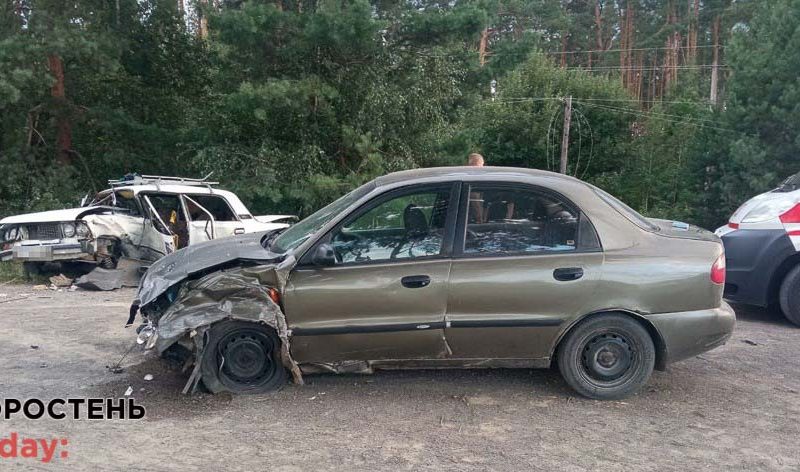 Поблизу одного з сіл Малинської громади зіштовхнулись ВАЗ та Lanos, четверо травмованих
