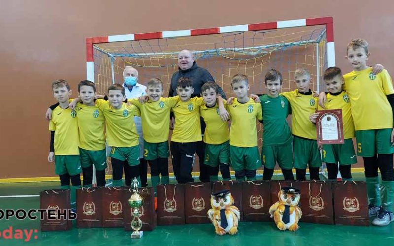 На міжнародному турнірі з міні-футболу юні коростенські футболісти вибороли золото ?ФОТО