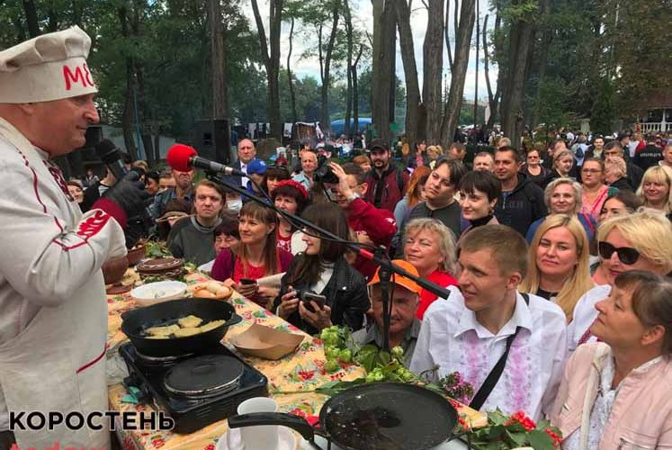 В Коростені пройшов 13-ий Міжнародний фестиваль дерунів ?ФОТОрепортаж