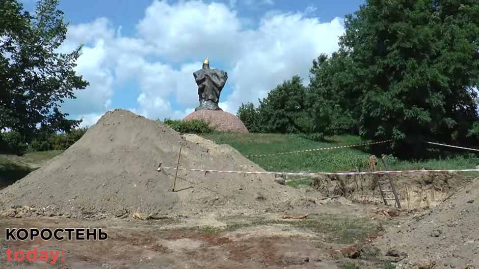 Коростень «копіює» Житомир: у місті вирішили встановити флагшток висотою як і в обласному центрі ?ФОТО