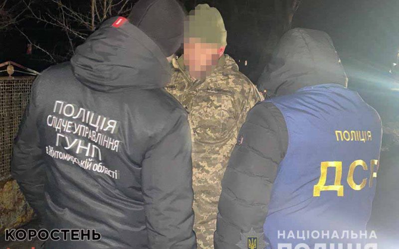 У Житомирській області в.о. керівника міського військкомату за 1000 доларів обіцяв “відмазати” від призову строковика