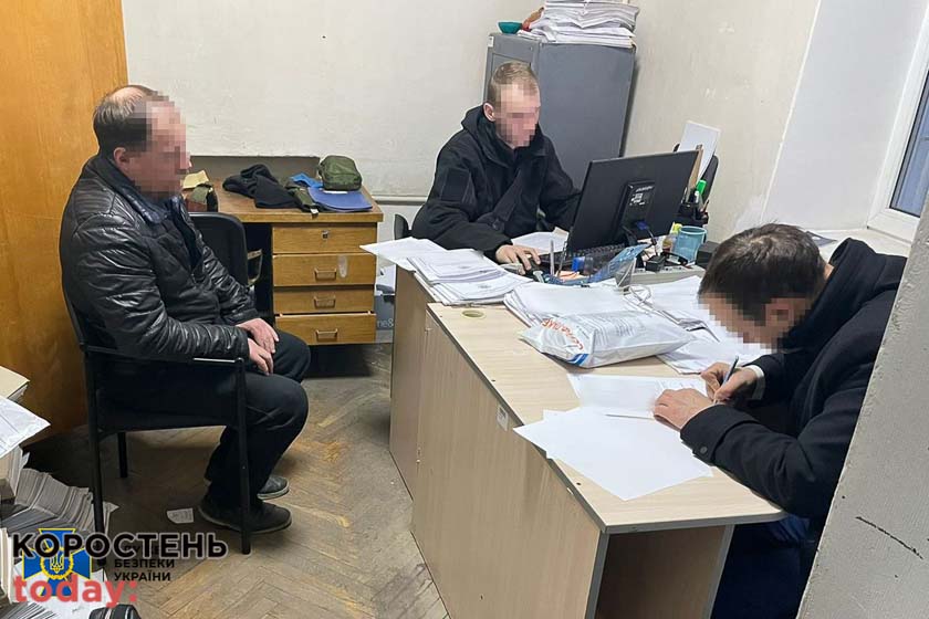 На Житомирщині підприємець переконував односельчан, що новини про російській обстріли – є «маніпуляцією та фейками»