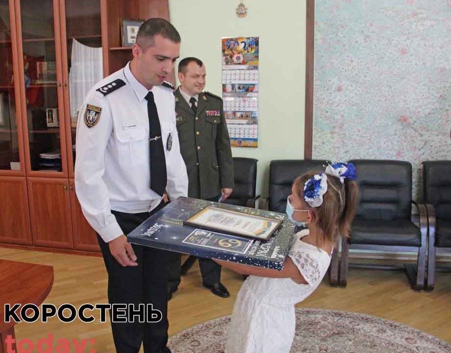 Юна коростенка перемогла у конкурсі малюнку «Служити та захищати» ?ФОТО