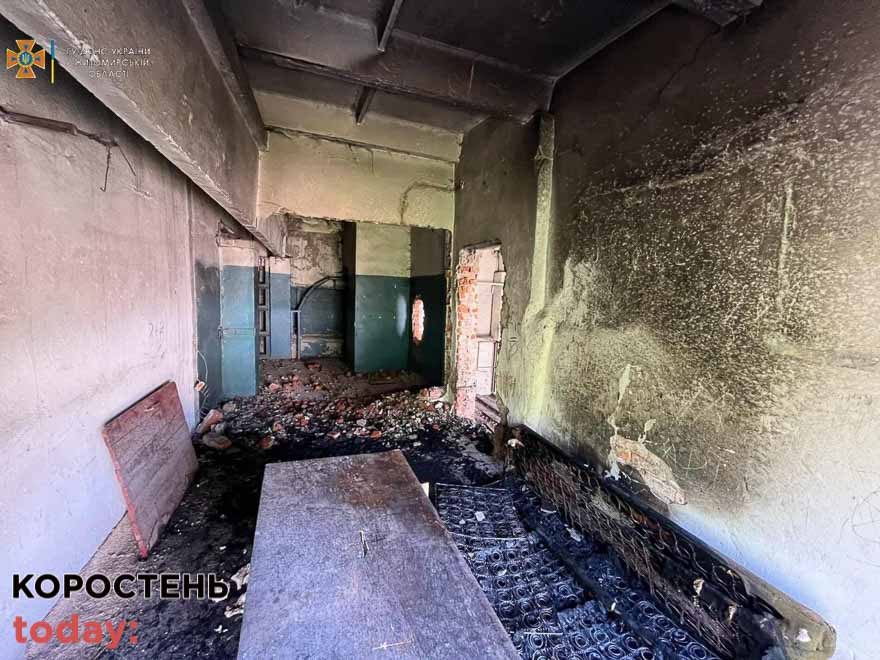 У селі біля Коростеня горів полігон побутових відходів та на Овруччині – занедбана будівля