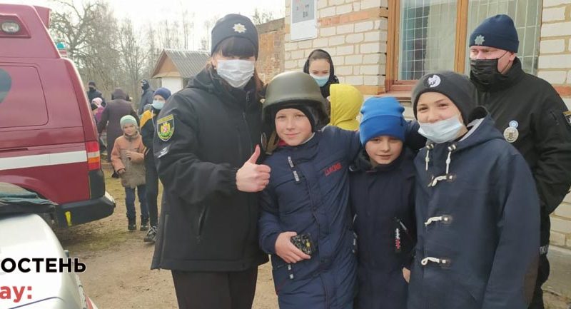 Коростенські рятувальники провели урок безпеки для школярів ?ФОТО