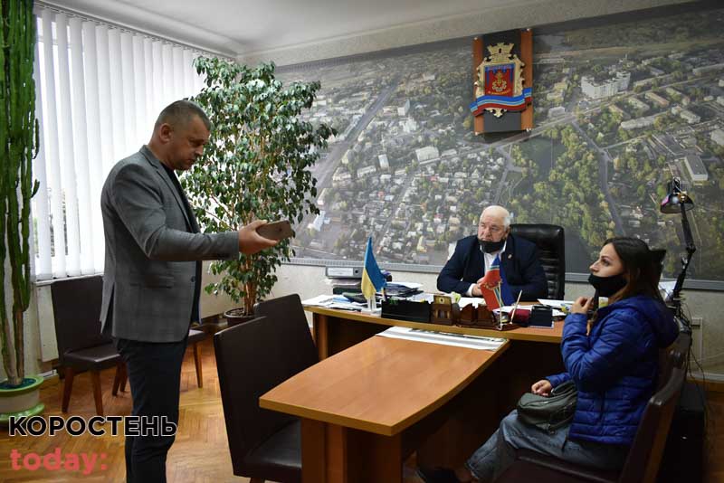 Власник квартири по вулиці Зв’язківців у Коростені, де обвалилося перекриття, визнає свою вину та готовий до спрівпраці з сусідами