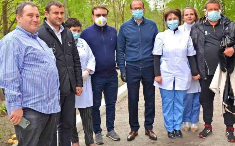 Працюємо над тим, щоб лікарні були забезпечені усім необхідним у боротьбі з COVID-19, – нардеп Пушкаренко