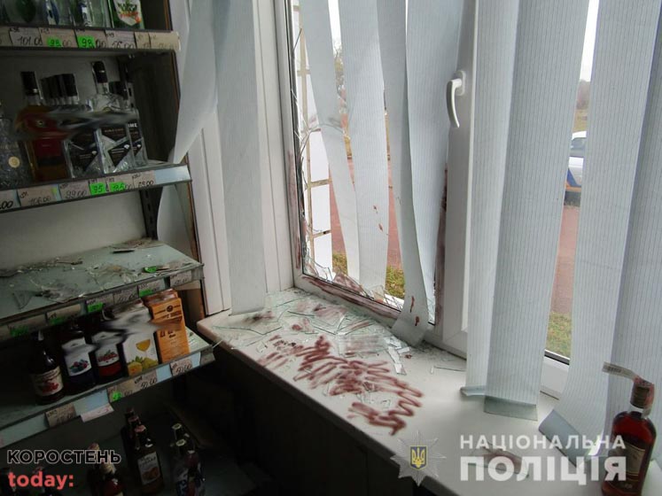 В Олевську з магазину злодій виніс гроші та одяг, а на Овруччині – продукти, алкоголь й цигарки ?ФОТО