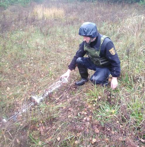 На території одного з лісгоспів Народицької громади виявили залишки ракет “Ураган”