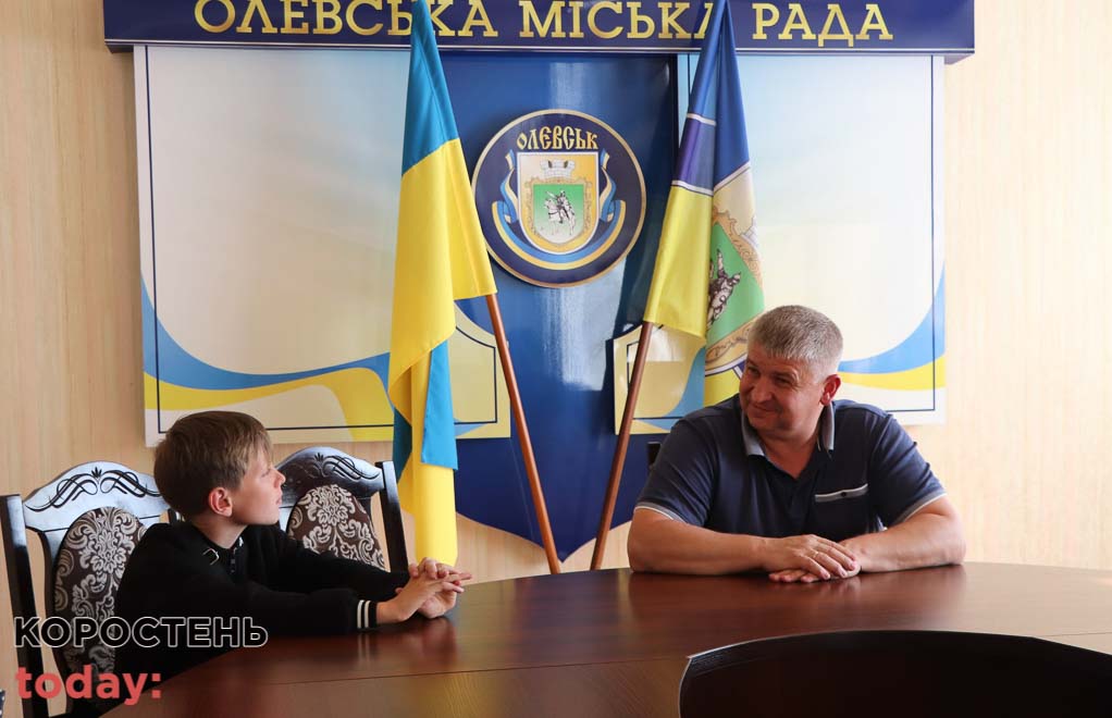 Діти з Олевська за декілька днів зібрали 4 тис. грн на імпровізованому блокпосту (ФОТО)