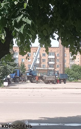 Влада Коростеня вирішила прибрати один з повалених комуністичних пам’ятників (ФОТО)