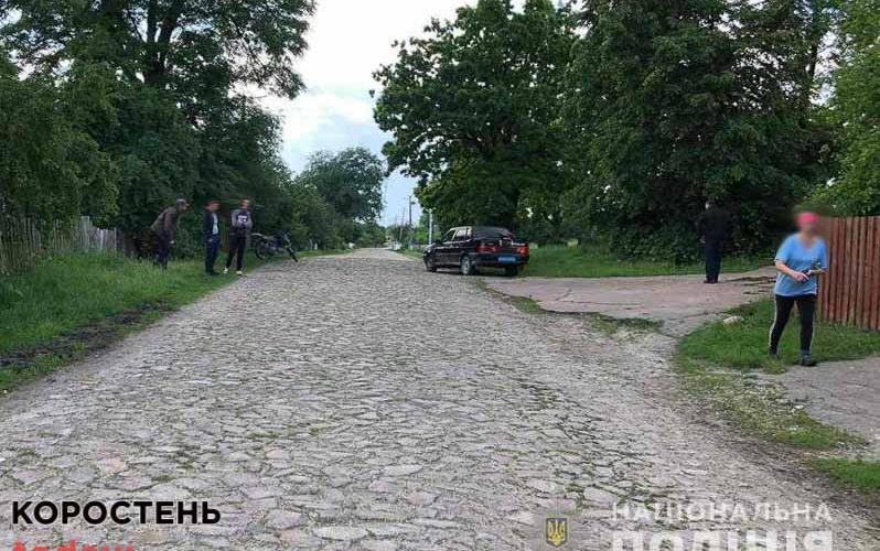 У селі Олевської громади під колеса мотоцикліста потрапив 7-річний хлопчик, дитина травмована (ФОТО)