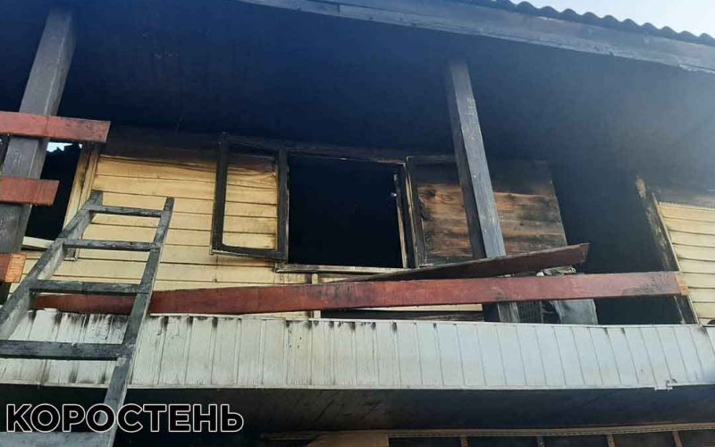 За добу в Коростені горіли дві будівлі: в одній знаходились гараж та лазня (ФОТО)